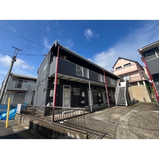 レピュート高岡Bの外観画像