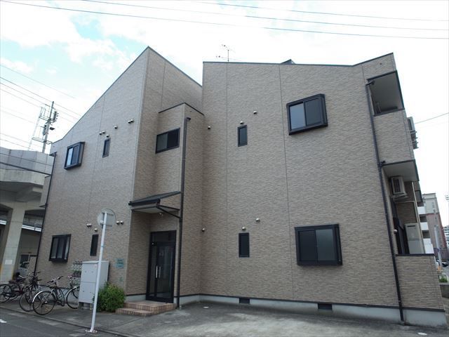 ピュア箱崎東七番館の外観画像