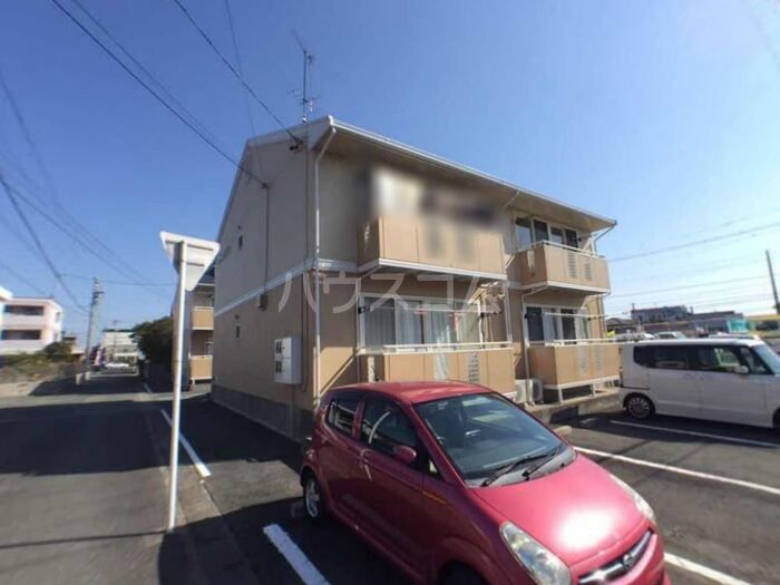カトルセゾン B棟の外観画像