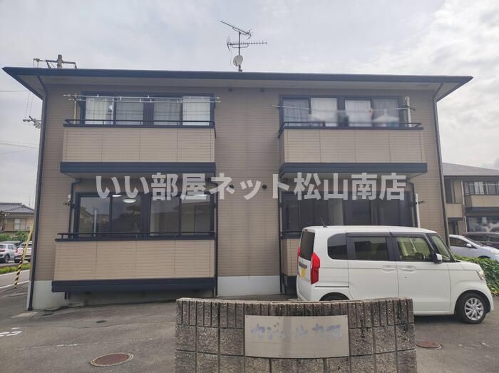 セジュール力石 B棟の外観画像
