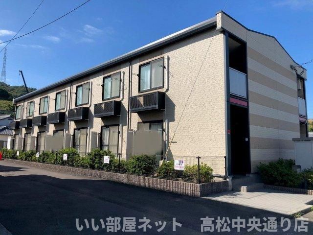 レオパレスルイーズ坂出の外観画像