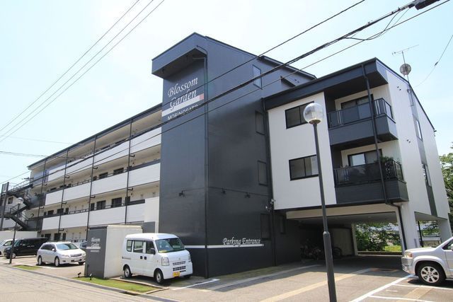 ブロッサムガーデンもりの里の外観画像