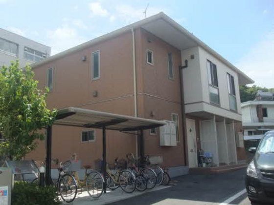 ヴィラージュ A棟の外観画像