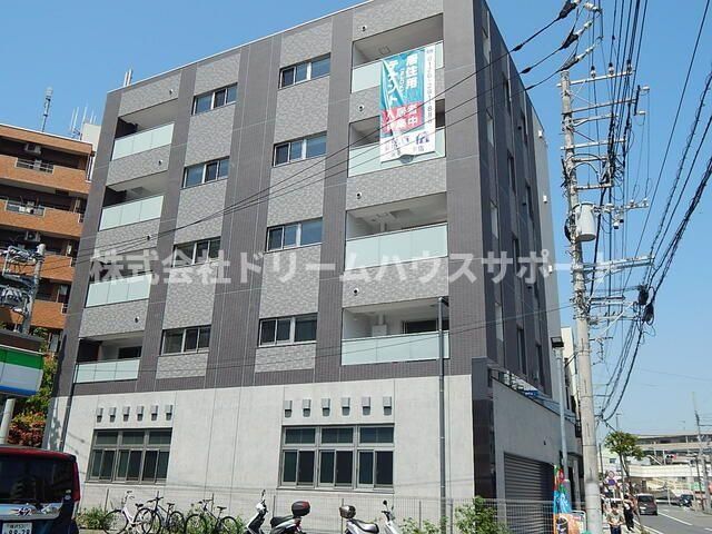 ESTA金沢の外観画像