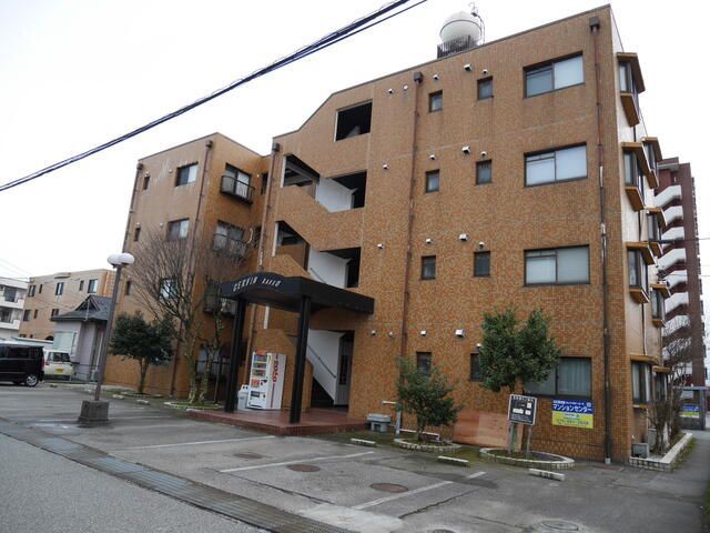 セルヴァン掛尾の外観画像