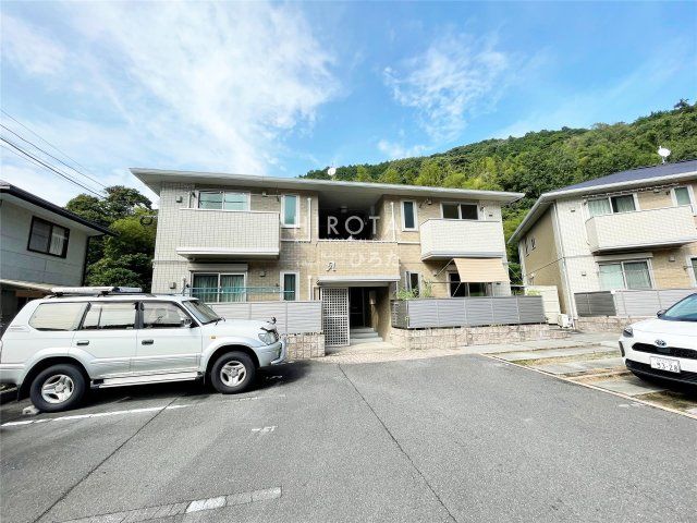 エストレージャA棟の外観画像