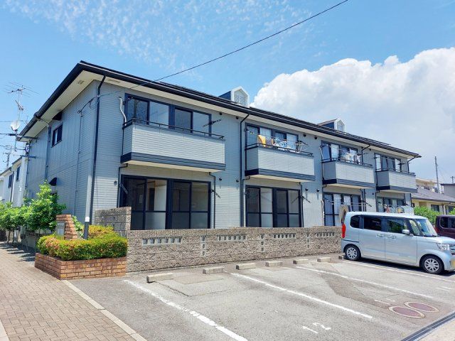 ローレルスクエア東山の外観画像