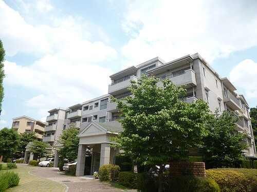 フォレストレイクひばりが丘E棟の外観画像