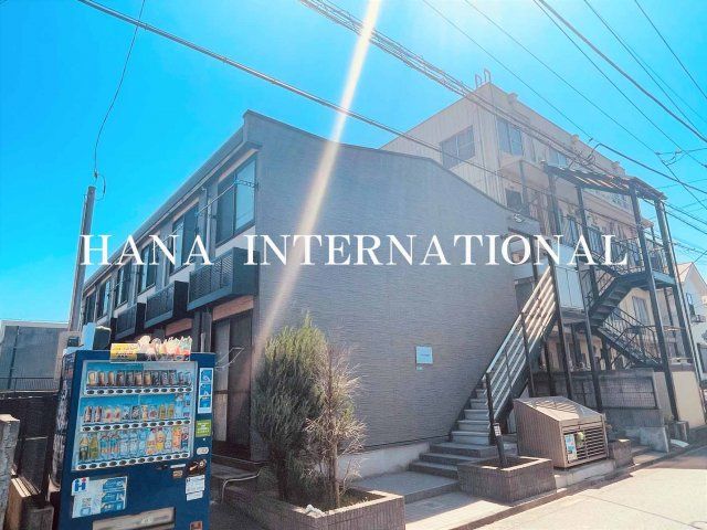 レオパレスフローラ東葛西の外観画像