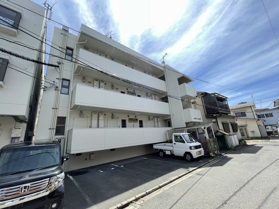 カルチェ吉信の外観画像