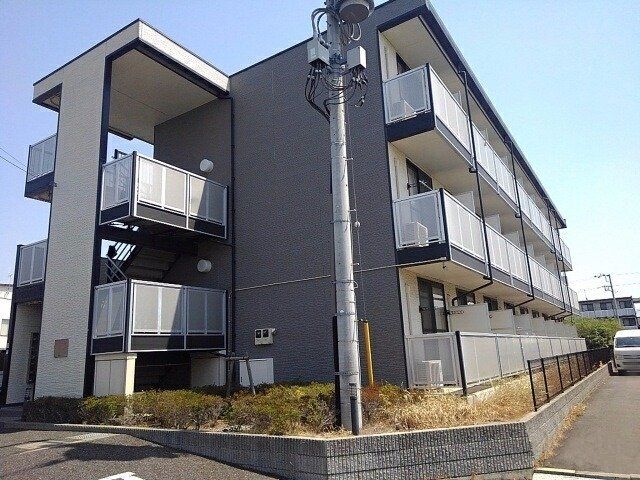レオパレスオークヒルズAの外観画像