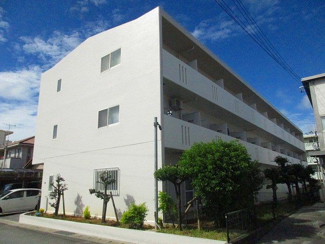 レオパレスUEHARAの外観画像