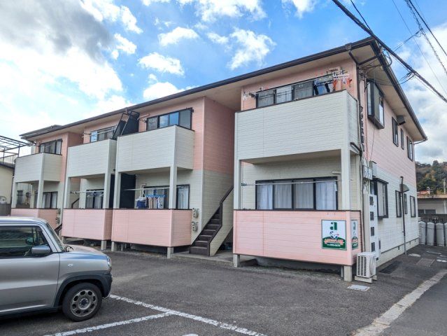 アクセス勝岡の外観画像