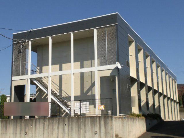 レオパレス下新倉Aの外観画像