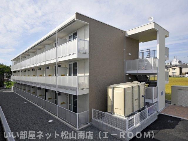 レオパレスリブェ-ルの外観画像