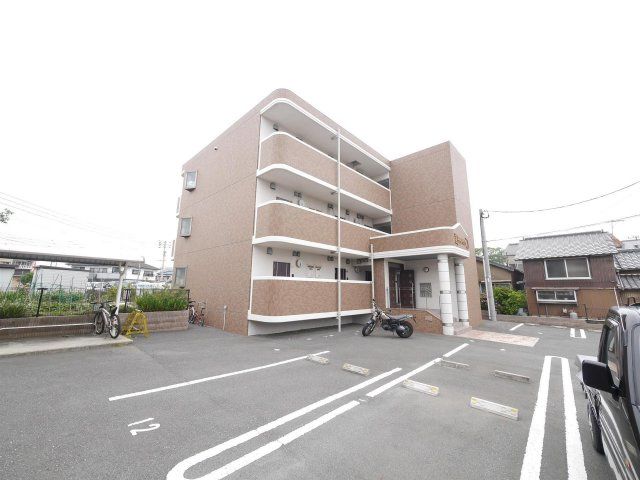 エクスィステンツの外観画像