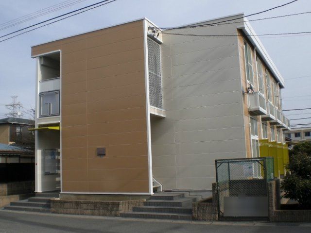 レオパレスクレールの外観画像