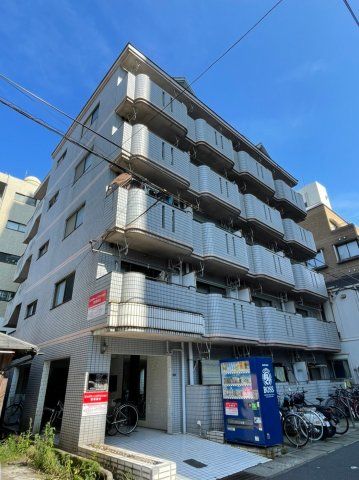 ビッグバーンズマンション新屋敷の外観画像