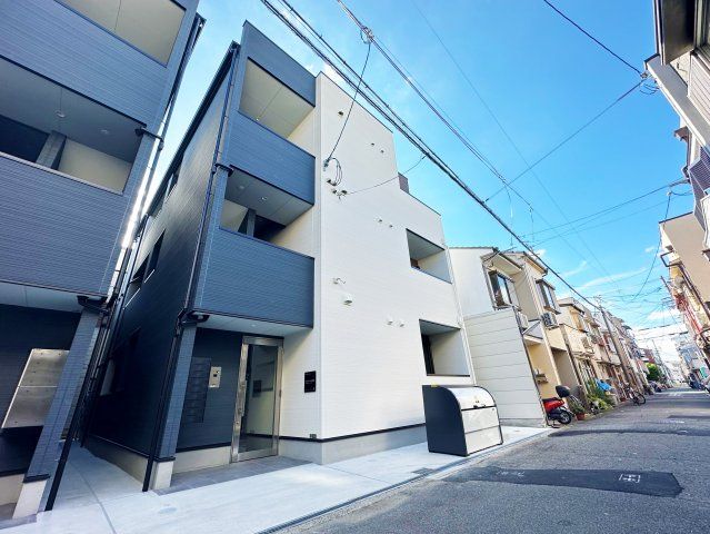 CRASTINE小路東B(クラスティーネショウジヒガシ)の外観画像