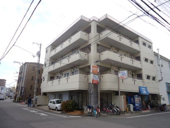 和秀三篠ビルの外観画像