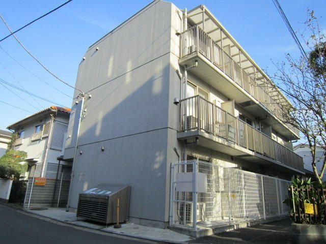 ファミーユⅡの外観画像