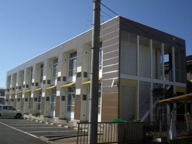 レオパレスクローバーの外観画像