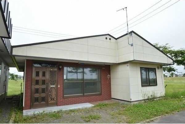 桜ケ岡5丁目貸家の外観画像
