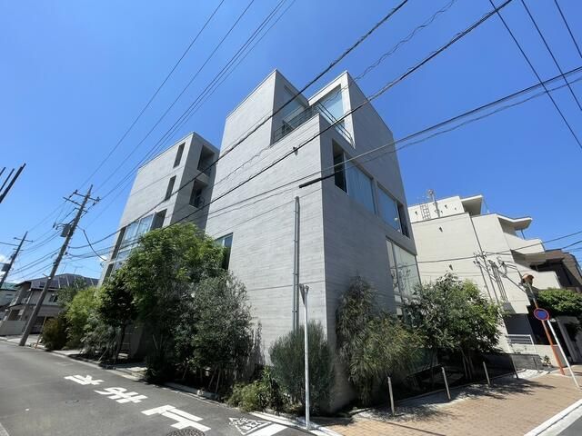 WEST APARTMENTの外観画像