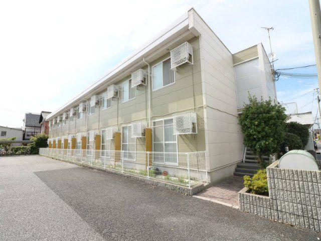 レオパレス三ツ矢元町の外観画像