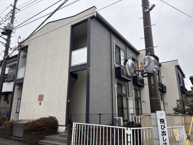レオパレスウエストパレスⅢの外観画像