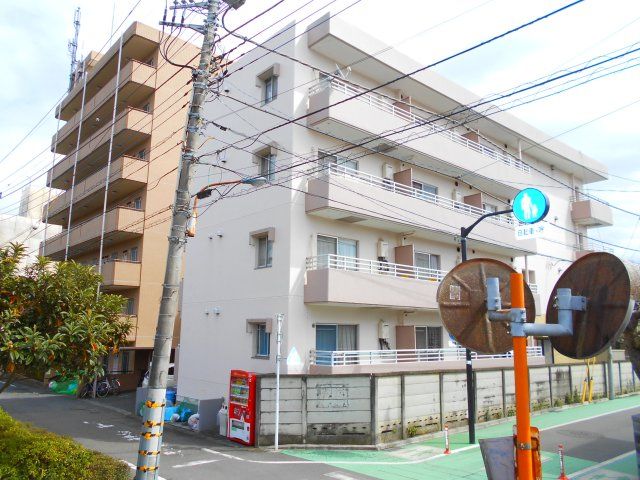 杉山マンションの外観画像