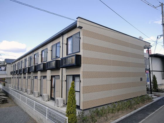 レオパレスやはたの外観画像