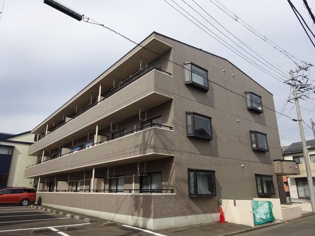 ホークマンションA棟の外観画像