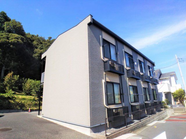レオパレス萬貮番館の外観画像