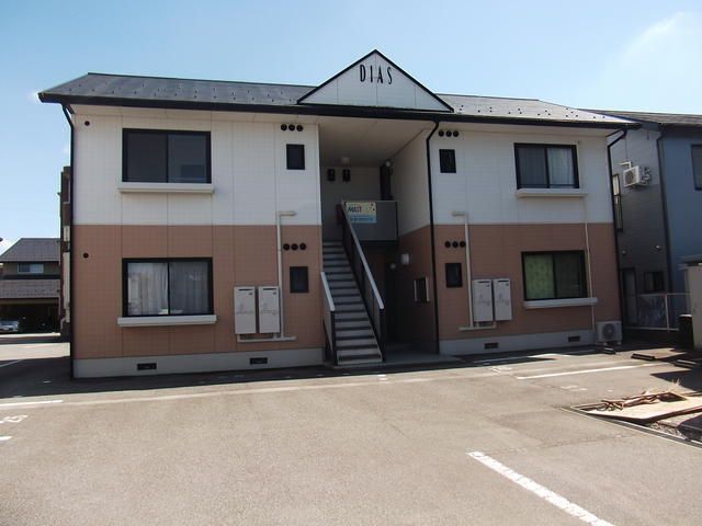 シャトレー根塚の外観画像