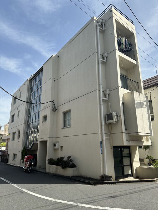 公視ビルの外観画像