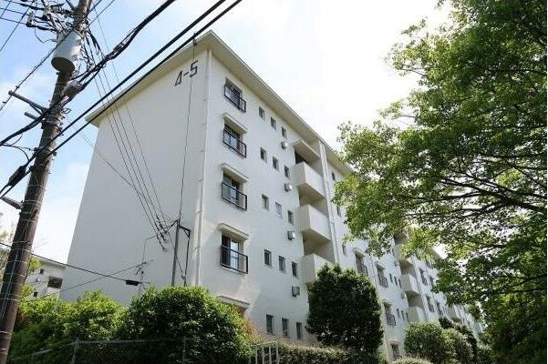 たまプラーザ団地 4街区5号棟の外観画像