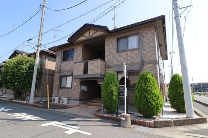 グランシャリオⅢの外観画像
