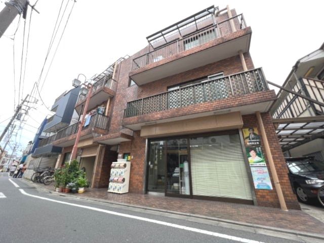 エスペール・オダの外観画像