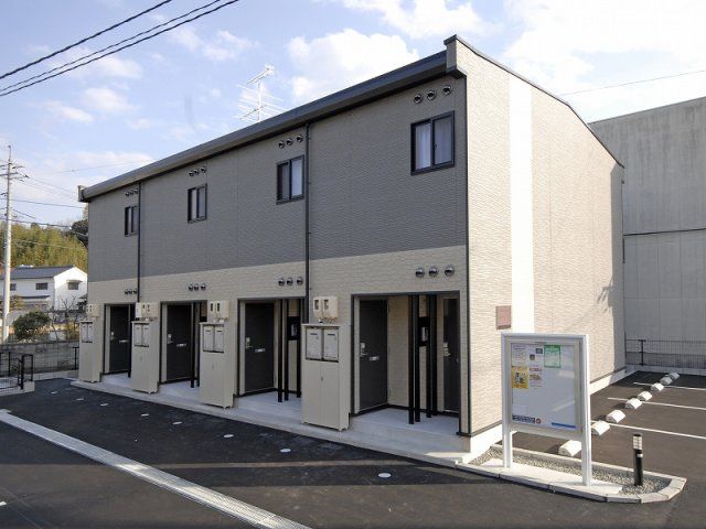 レオパレス本郷Bの外観画像