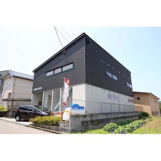 ANESISの外観画像