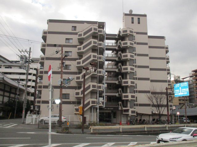 プリオール・トロワの外観画像