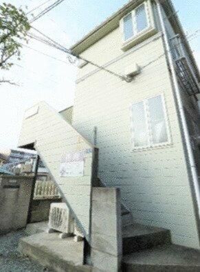 ピュアハウス 201号室の外観画像