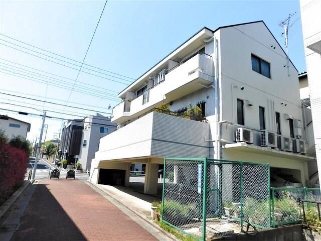 高橋デンタルビルの外観画像