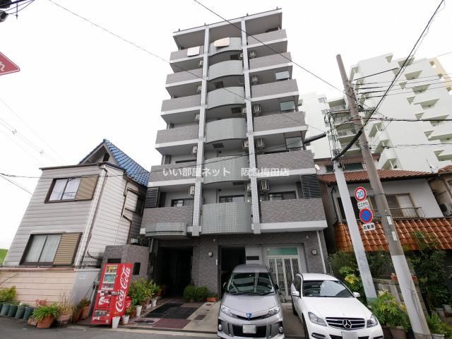 レディースパインヒル北梅田の外観画像