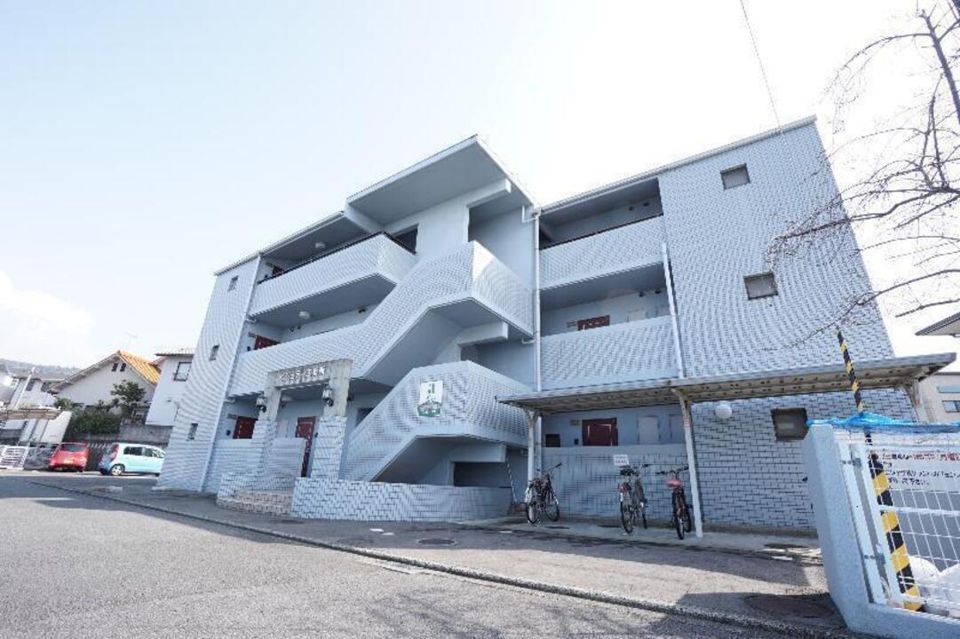 ビジュティエ桑原の外観画像