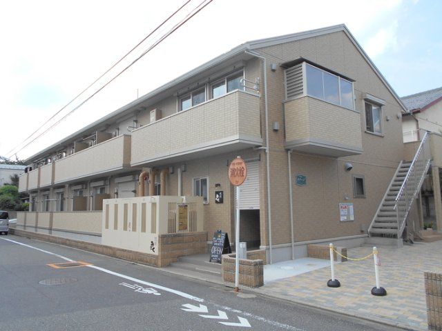 オアーゼの外観画像