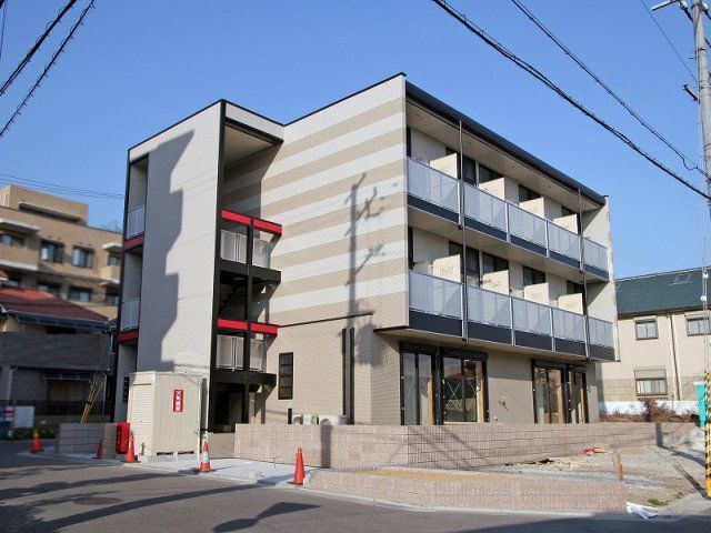 レオパレスジュノス芦屋の外観画像