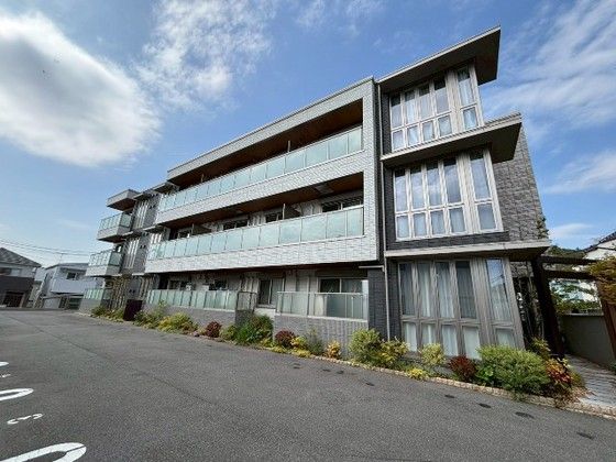 シャーメゾンアルタミラ府中の外観画像