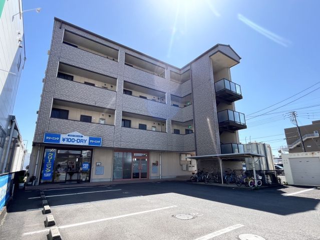 フィネス松縄の外観画像